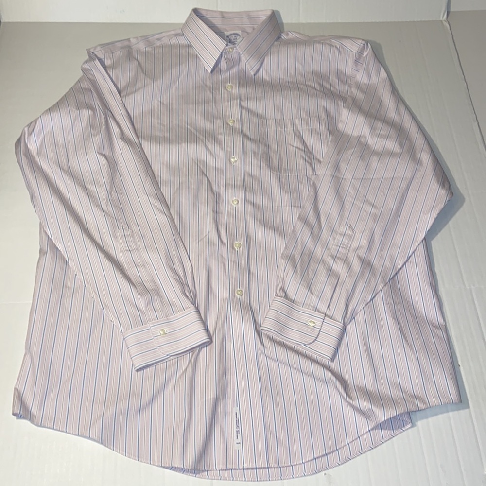 Brooks Brothers Men’s Neck 17.5” Chest 36 Long Sleeve Button Up Shirt